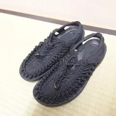 KEEN ユニーク