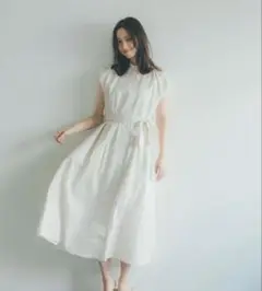 【完売商品】intimite タックスリーブワンピース アイボリー　Sサイズ