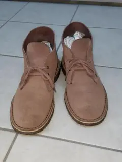 Clarks　クラークス　 チャッカブーツ　ベージュ