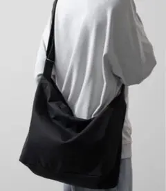 CLEL ブラック ショルダーバッグ