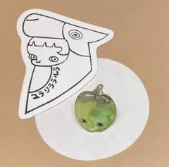 林檎ピンバッジ
