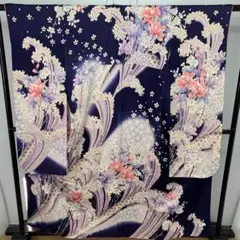 D08 正絹 振袖 三松 kimonossimo 華模様 紫系