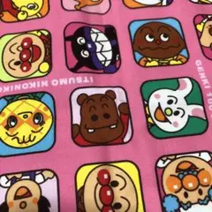 アンパンマン　ハギレ　ピンク