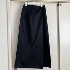 光沢　ネイビーロングスカート　ゴキ　Mサイズ