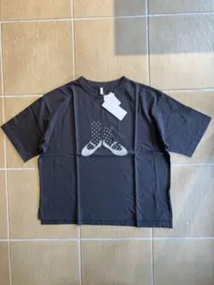 ブリスバンチ ラフィ天竺ワイドソックス箔プリントTシャツ　スミクロ