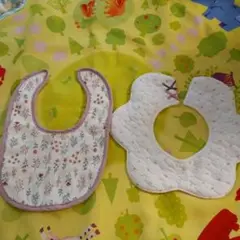 花柄　スタイ　よだれかけ　２枚セット