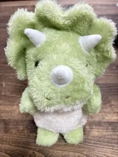 恐竜　人形　新品