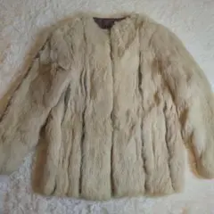 美品 ファーコート キルティング裏地 ラビット ショート丈