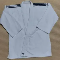 adidas 柔道着 140 ホワイト ストライプ付き