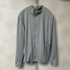 今期　GU UVカットフルジップパーカー　グレー