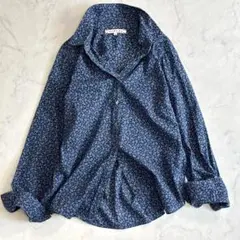 美品♪キセレナ 長袖シャツ 花柄 ゆったりめ 紺 qh4