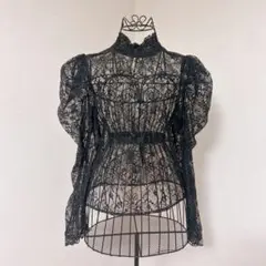 【最終値下げ・早い者勝ち】lissi Boutique レースブラウス