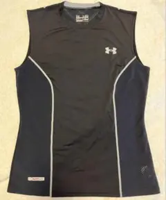 UNDER ARMOUR ノースリーブ　Mサイズ　タンクトップ　アンダーアーマー