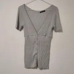 夏休みセール✨Le souk シルバーグレー 半袖 Vネック カーディガン