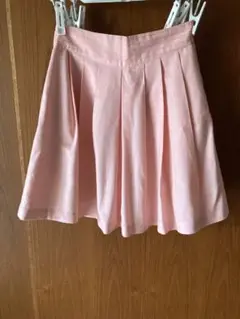 royal ascot ピンク色のプリーツスカート