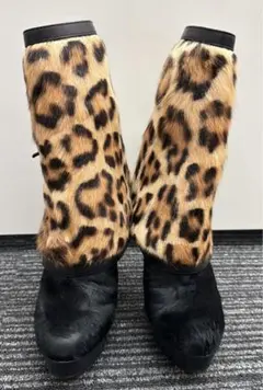 2025年最新】Christian Louboutin ムートンブーツの人気アイテム