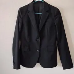 UNIQLO　黒　ストレッチ　テーラードジャケット　34