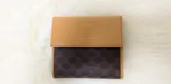 オールド【CELINE】
トリオンフ マカダム柄 二つ折り財布