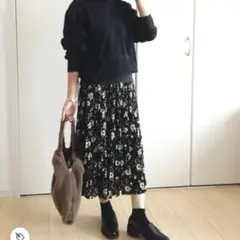 LOWRYSFARM ネイビー 花柄 プリーツスカート