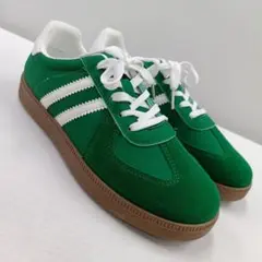 新品★レディース★23.0cm★ジャーマントレーナースニーカー 緑 3467