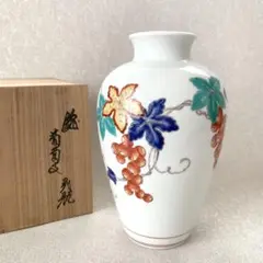 有田焼　十三代柿右衛門窯筆頭絵付師　舘林古琳庵　染錦岩鳥花草文　花瓶　1点 sd2_4aad1ecd731f2e36db59a7959a
