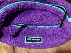 X adventureパープルのモコモコボディ&ウェストポーチバック 写真通り
