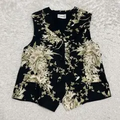 インゲボルグ　花柄　ベスト　ブラック