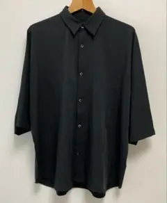 RAGEBLUE ブラックのとろみボタン付き半袖シャツ