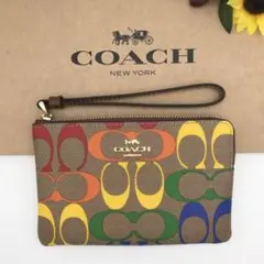 COACH ポーチ コーナージップリストレット レインボー シグネチャー 新品
