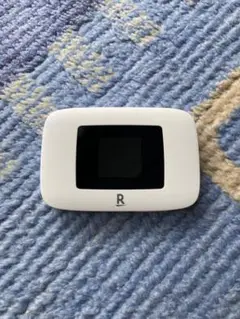モバイルルーター ホワイト 小型ディスプレイ