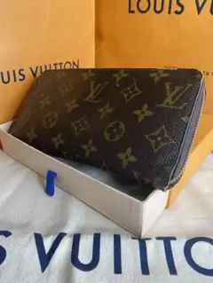 LOUIS VUITTON ルイヴィトン 長財布ラウンドファスナー