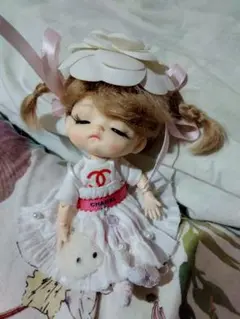 Item thumbnail for item 5384213b-60dd-4207-8eb5-cf9e6967b6e4