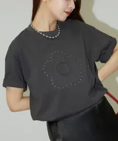 MARY QUANT × PUBLUX スタッズ付き エンボス アートTシャツ