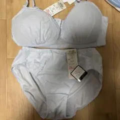 ノンワイヤーブラジャー　ショーツ　セット　水色　ライトブルー