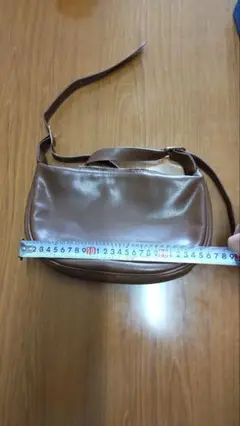 ブラウン ショルダーバッグ 調整可能