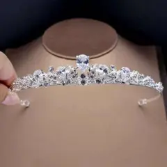 ティアラ 低め ヘッドドレス キュービックジルコニア ウェディング 結婚式