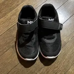 〈最終値下げ〉【美品】Mad foot マッドフット　スニーカー　黒　16㎝
