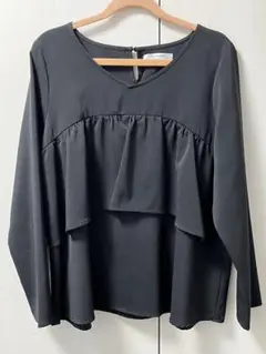 黒 フリル付きトップス Lサイズ