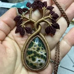 Item thumbnail for item 19bf7a40-14e2-4725-9309-b0ee7f5e5d92