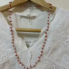 赤いファルファーレビーズネックレス