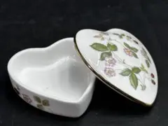 ウエッジウッド アクセサリー入れ 小物入れ ハート型 ストロベリー