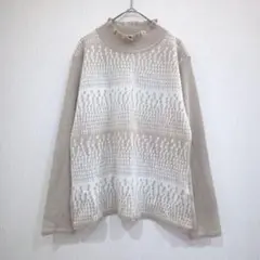 パシュートデアイディール　ハイネックニット　セーター　Ｍ〜L　フリル襟　ベージュ