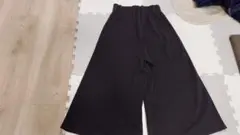 黒ガウチョパンツ