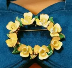 オーストリア エナメルペイント 黄色 イエロー 花 ブローチ 楕円 ヴィンテージ