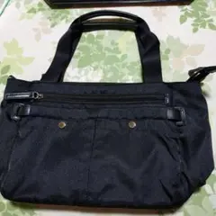 ショルダーバッグ