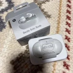 Item thumbnail for item 30325481-c4fb-434c-bd0c-feddf57c0ff2