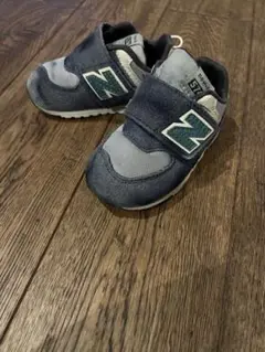 New Balance ベビーシューズ ネイビー/グレー