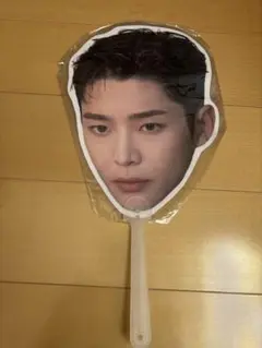 SF9 ロウン グッズ セット うちわ 缶バッジ フライヤー コースター CD Amazon.co.jp: SF9 ロウン グッズ セット うちわ 缶バッジ