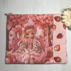 パネル深めポーチ　Dole女の子　苺　⑤