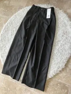 【新品タグ付き】 AZUL by MOUSSY ワイドツータックパンツ ブラック